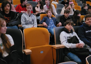 Uczniowie podczas spotkania