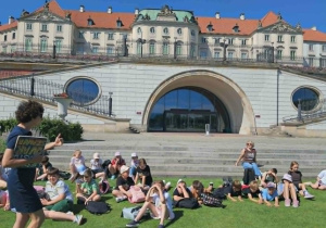 Uczniowie na wycieczce w Warszawie