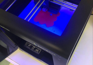 Drukarka 3D podczas druku