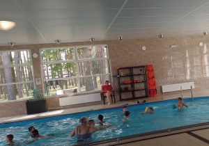 Zajęcia na basenie.