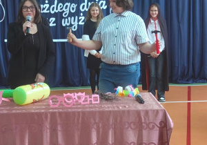 Uczniowie podczas przedstawienia