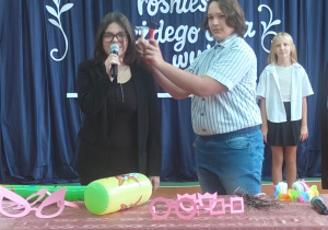 Uczniowie podczas przedstawienia