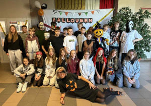 Poprzebierani uczniowie