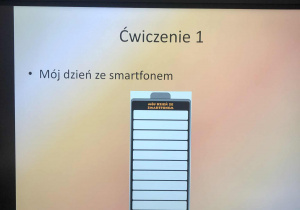 Ćwiczenie "Mój dzień ze smartfonem"