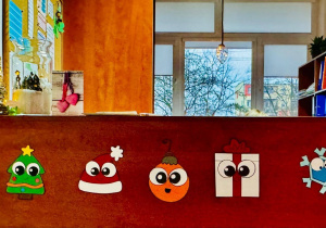 Ozdoby świąteczne w szkole