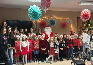 Uczniowie podczas przedstawienia