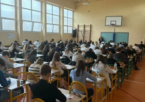 Uczestnicy podczas pisania konkursu