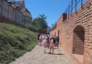 Uczniowie na wycieczce w Warszawie
