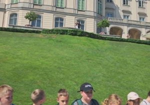Uczniowie na wycieczce w Warszawie
