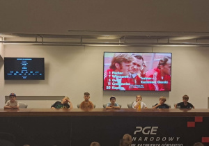 Uczniowie na wycieczce w Warszawie